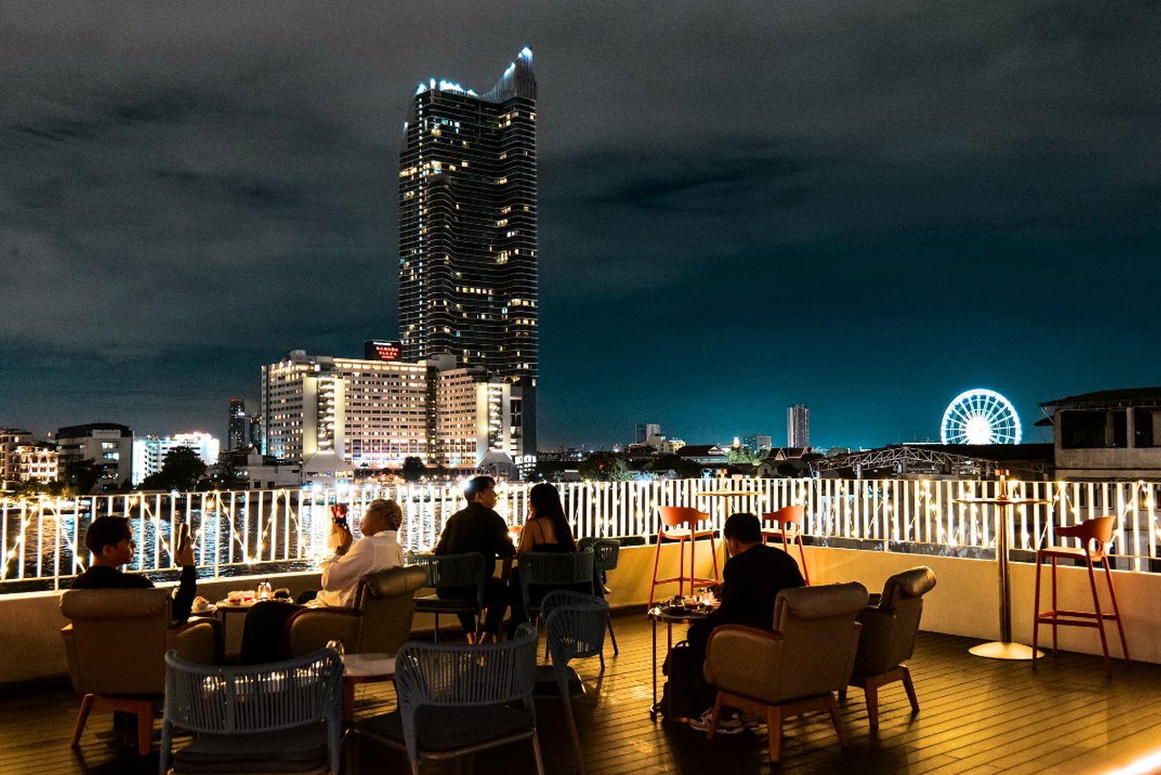 Chy Bar rooftop bar in Thon Buri / Khlong San, Bangkok