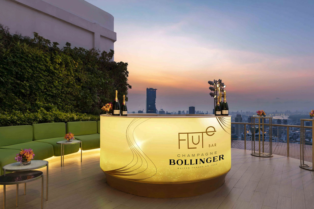 Flûte a Champagne Bollinger Bar rooftop bar in Silom / Riverside, Bangkok
