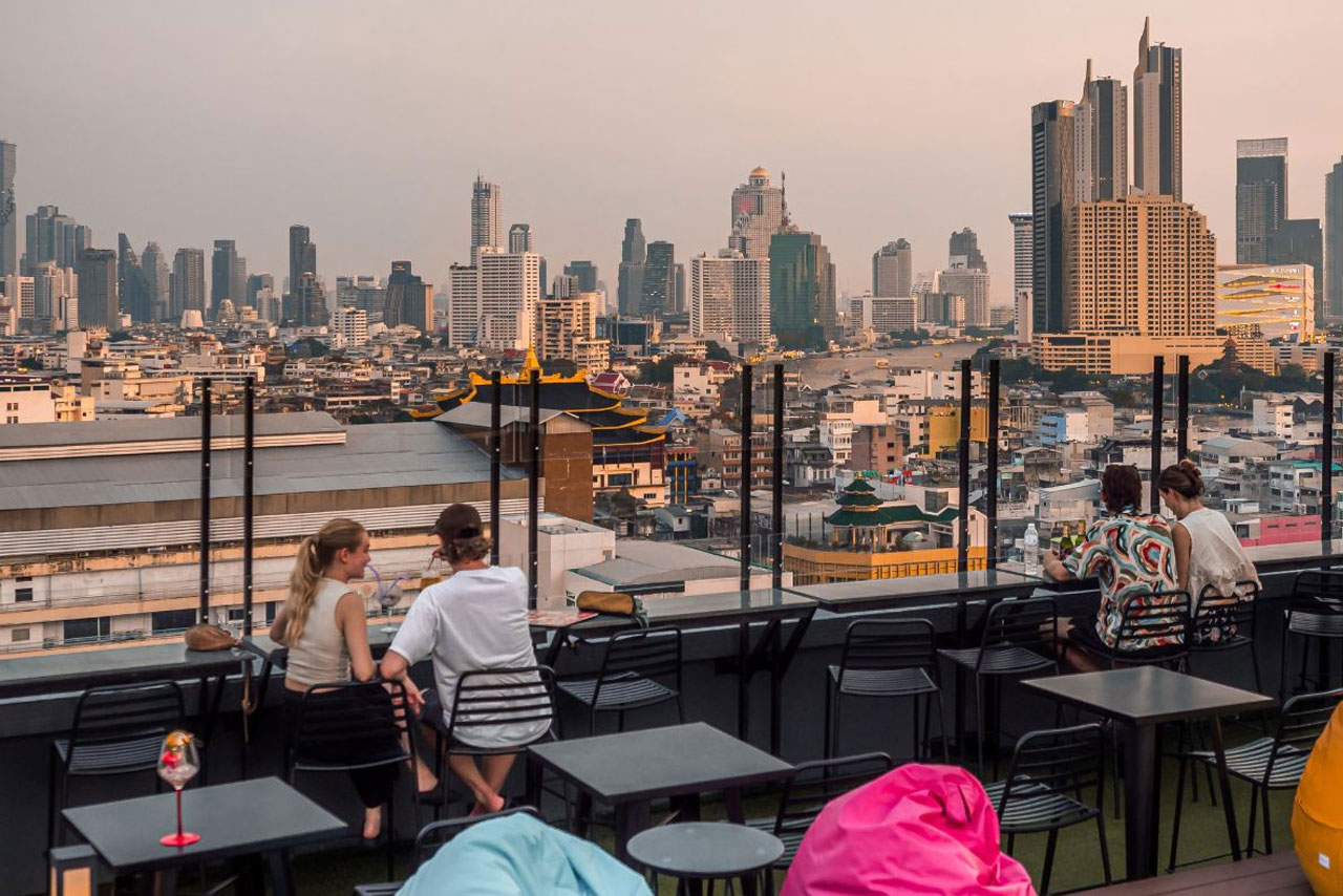 GenZ Bar & Bistro rooftop in Chinatown / Yaowarat, Bangkok