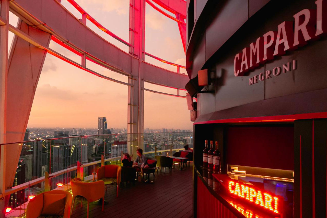 Red Sky rooftop in Siam / Ratchaprasong, Bangkok