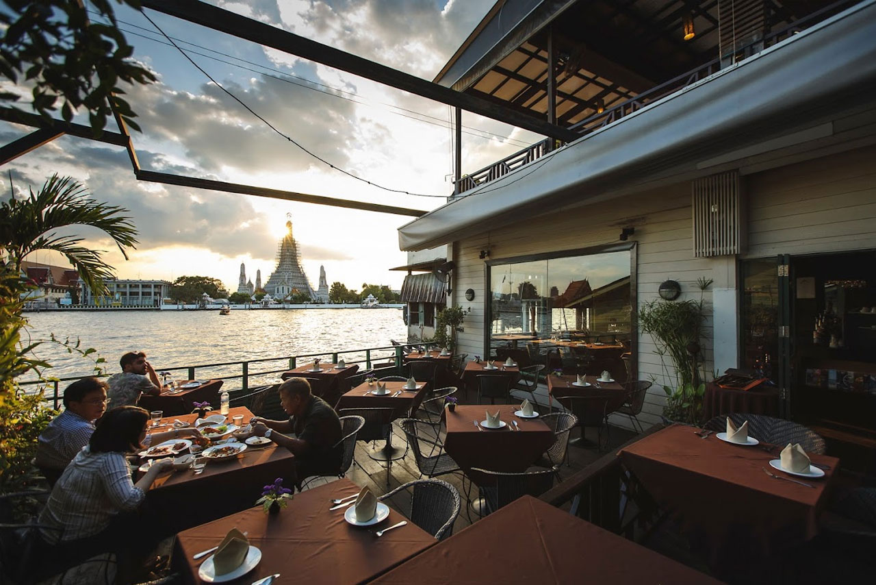 The Deck by Arun Residence rooftop bar in Old Town / Riverside, Bangkok