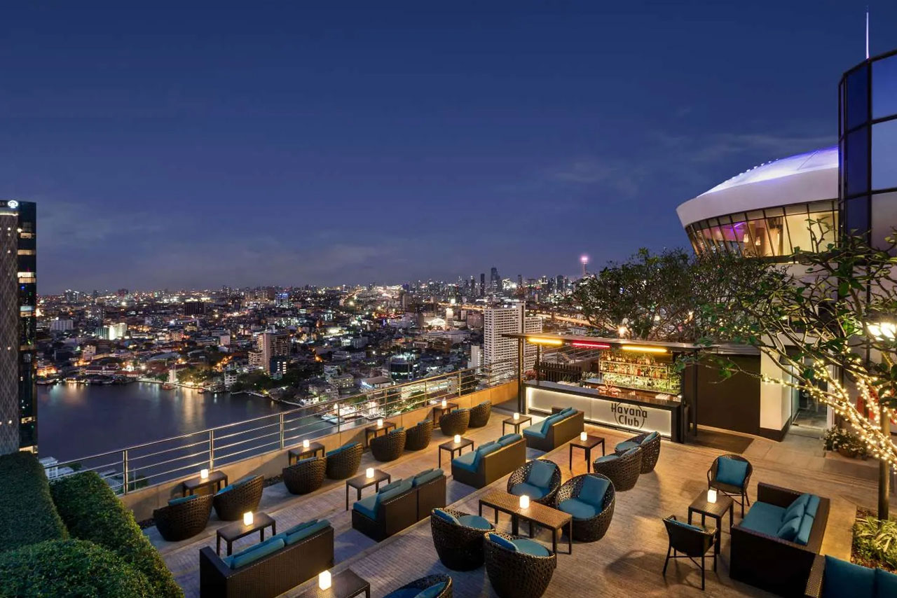 ThreeSixty Rooftop Bar rooftop in Riverside / Thon Buri, Bangkok