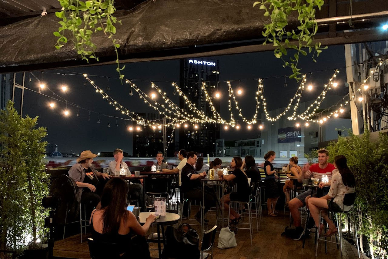 Tt Rooftop Bar rooftop in Sukhumvit / Thonglor, Bangkok